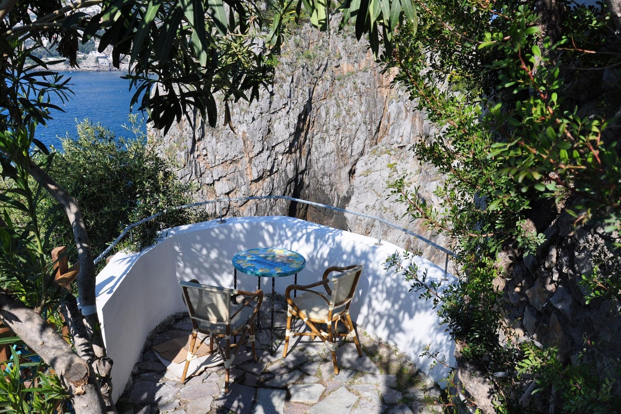 La Locanda Del Fiordo Фуроре Екстериор снимка