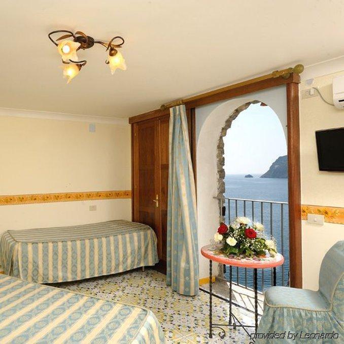 La Locanda Del Fiordo Фуроре Стая снимка